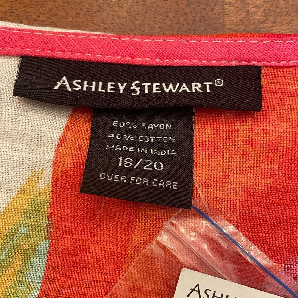 New! Ashley Stewart Colorful Abstract Button Blouse -18/20 - Picture 2 of 7